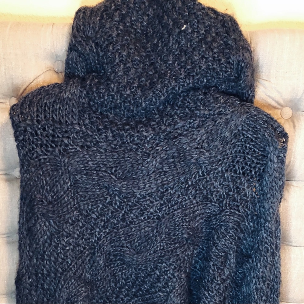 Grey wrap - Picture 3 of 3